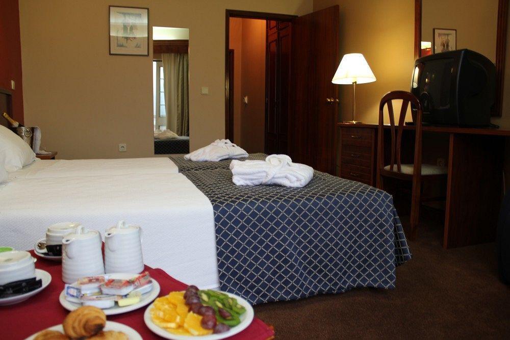 Hotel Montemuro Castro Daire Bagian luar foto