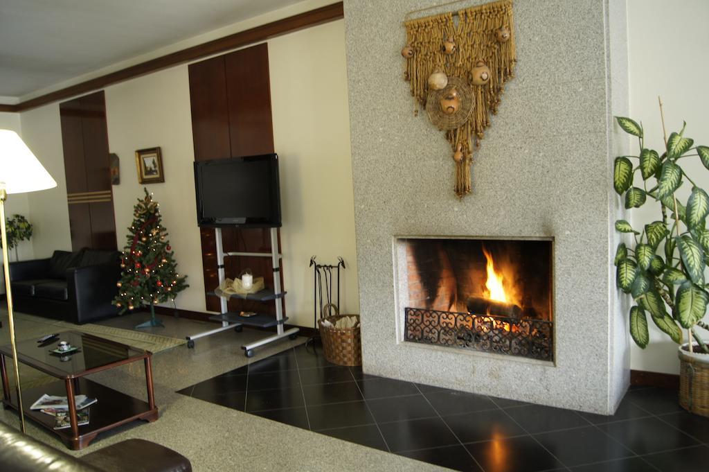Hotel Montemuro Castro Daire Bagian luar foto